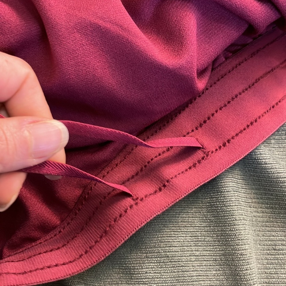 🔥 10 for $100 🔥 Reebok athletic running shorts burgundy elastic waistband New - Picture 6 of 9